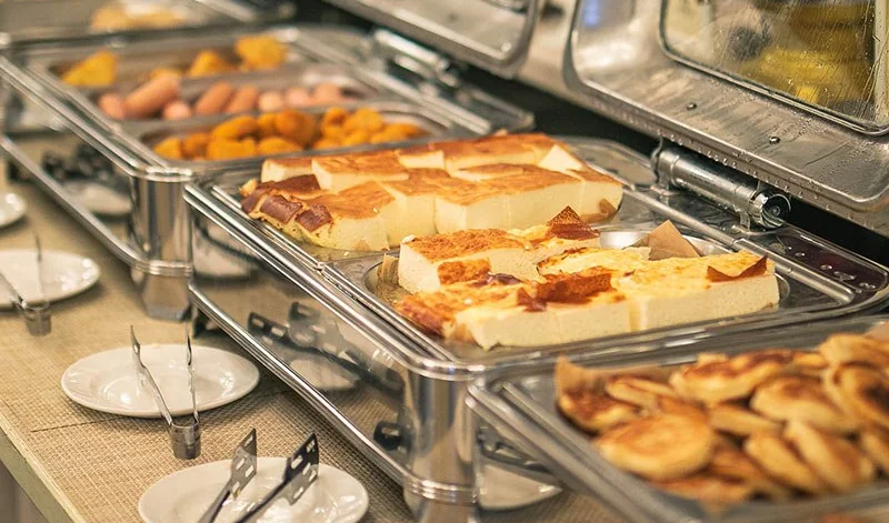 Завтрак «шведский стол»